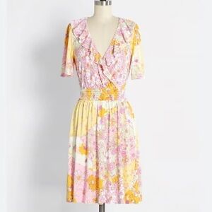MODCLOTH Marvelous Flower Medley Surplice Dress women’s size S cottagecore boho